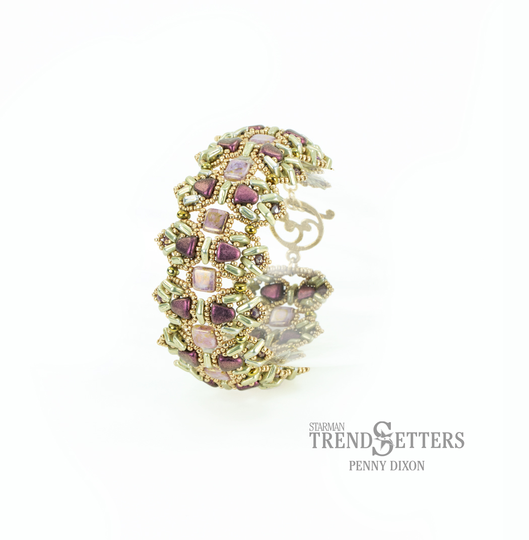 Download the Lavender Crown Bracelet