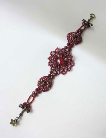 Bead Artistry Kits : Bracelet with Floral Motifs - Red