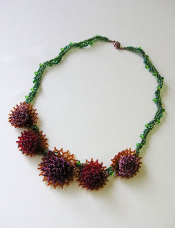 Bead Artistry Kits : Dahlia Necklace - Red