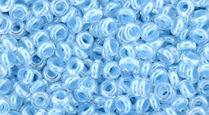 TOHO Demi Round 8/0 3mm : Inside/Color Crystal/Baby Blue-Lined